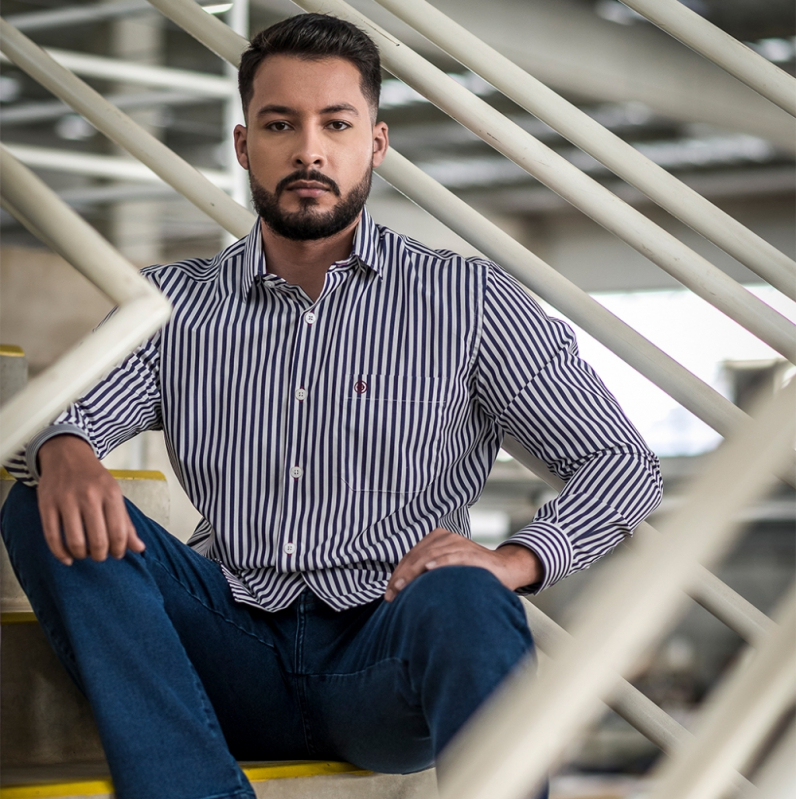 Camisa Social Listrada Preta e Branca